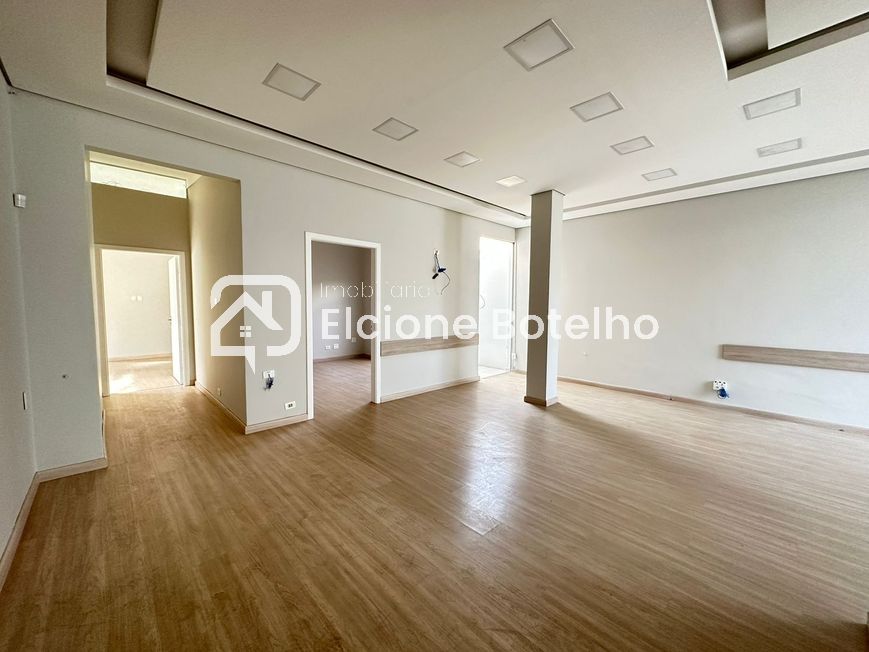 CASA COMERCIAL para aluguel no Centro: 