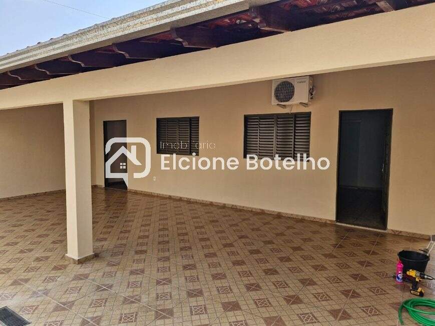 Casa à venda no NOVA UBERLANDIA: 