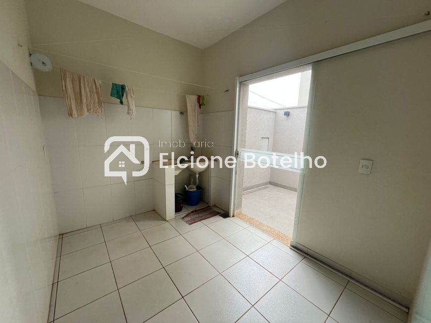 CASA DE CONDOMINIO para aluguel no NOVA UBERLANDIA: 