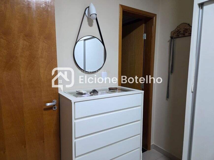 Apartamento à venda no SANTA MONICA: 