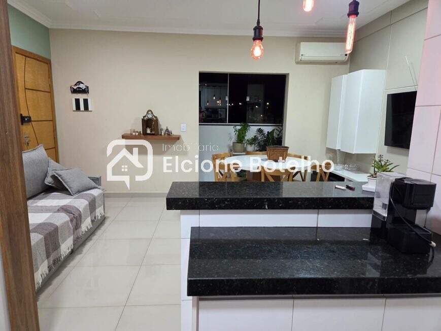 Apartamento à venda no SANTA MONICA: 