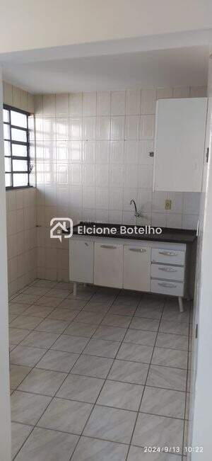 Casa à venda no OSVALDO REZENDE: 