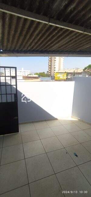 Casa à venda no OSVALDO REZENDE: 