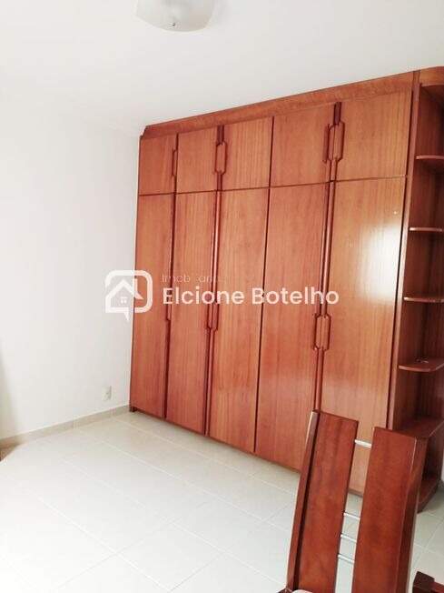 Casa à venda no OSVALDO REZENDE: 