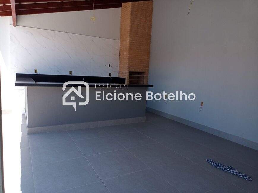 Casa à venda no SEGISMUNDO PEREIRA: 