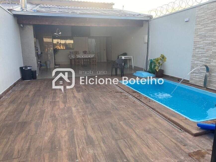 Casa à venda no JARDIM BRASILIA: 