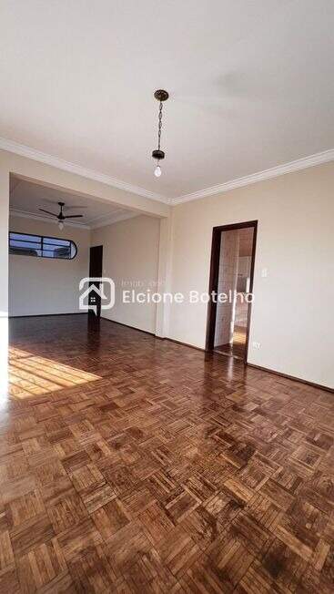 Apartamento à venda no DANIEL FONSECA: 