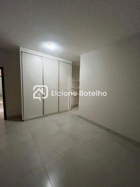 Casa à venda no SEGISMUNDO PEREIRA: 