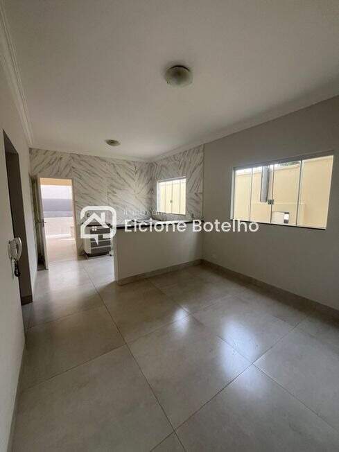 Casa à venda no SEGISMUNDO PEREIRA: 
