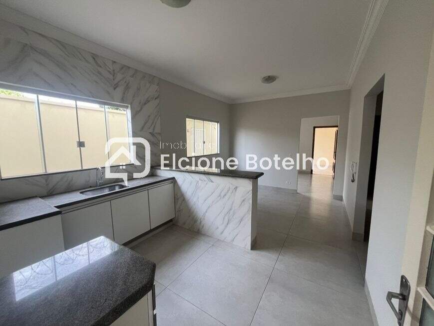 Casa à venda no SEGISMUNDO PEREIRA: 