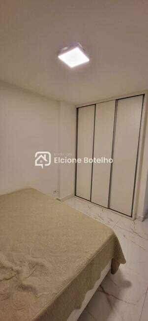 Apartamento à venda no OSVALDO REZENDE: 