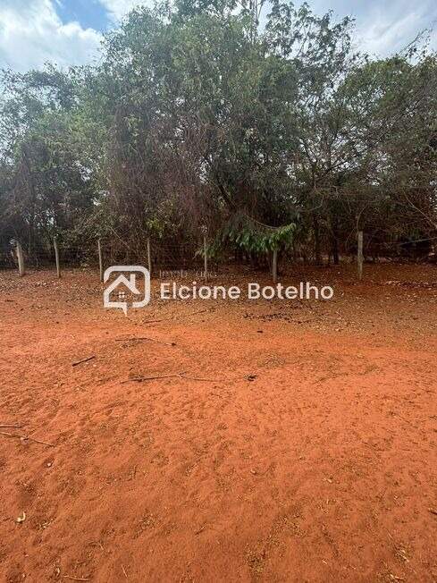 Terreno à venda no SETOR CHÁCARAS: 