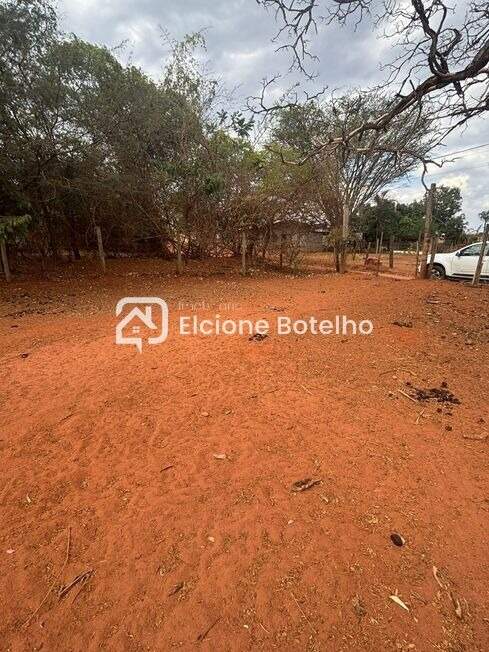 Terreno à venda no SETOR CHÁCARAS: 