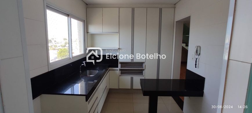 Cobertura à venda no SARAIVA: 