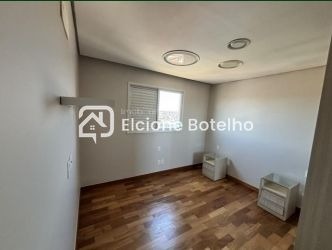 Apartamento à venda no NOSSA SENHORA APARECIDA: 