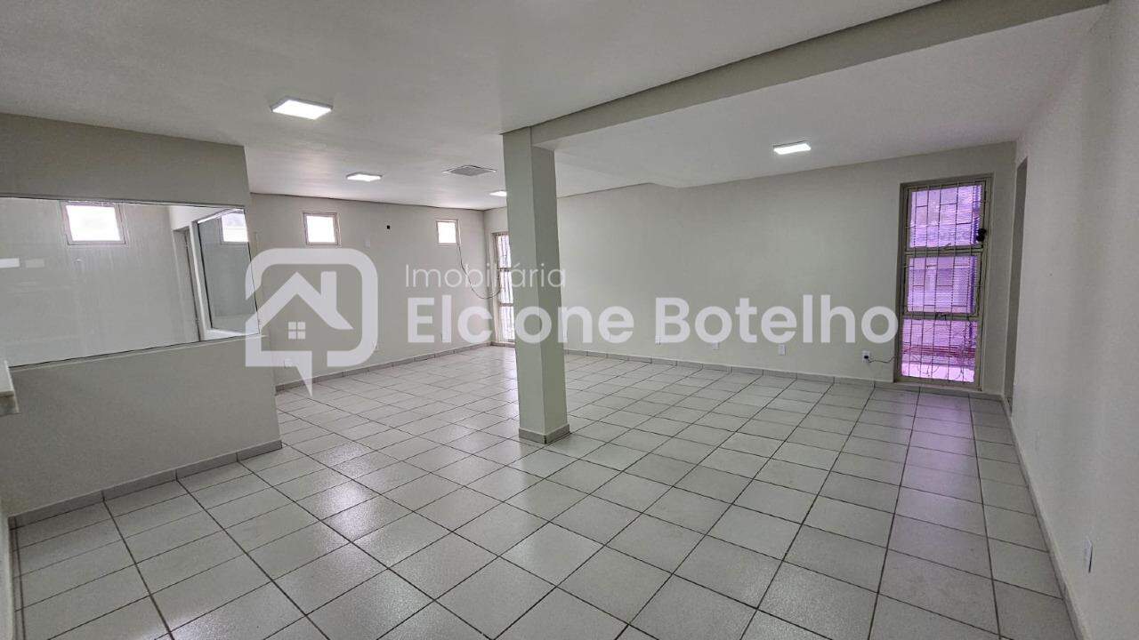 Prédio Comercial para aluguel no Centro: 