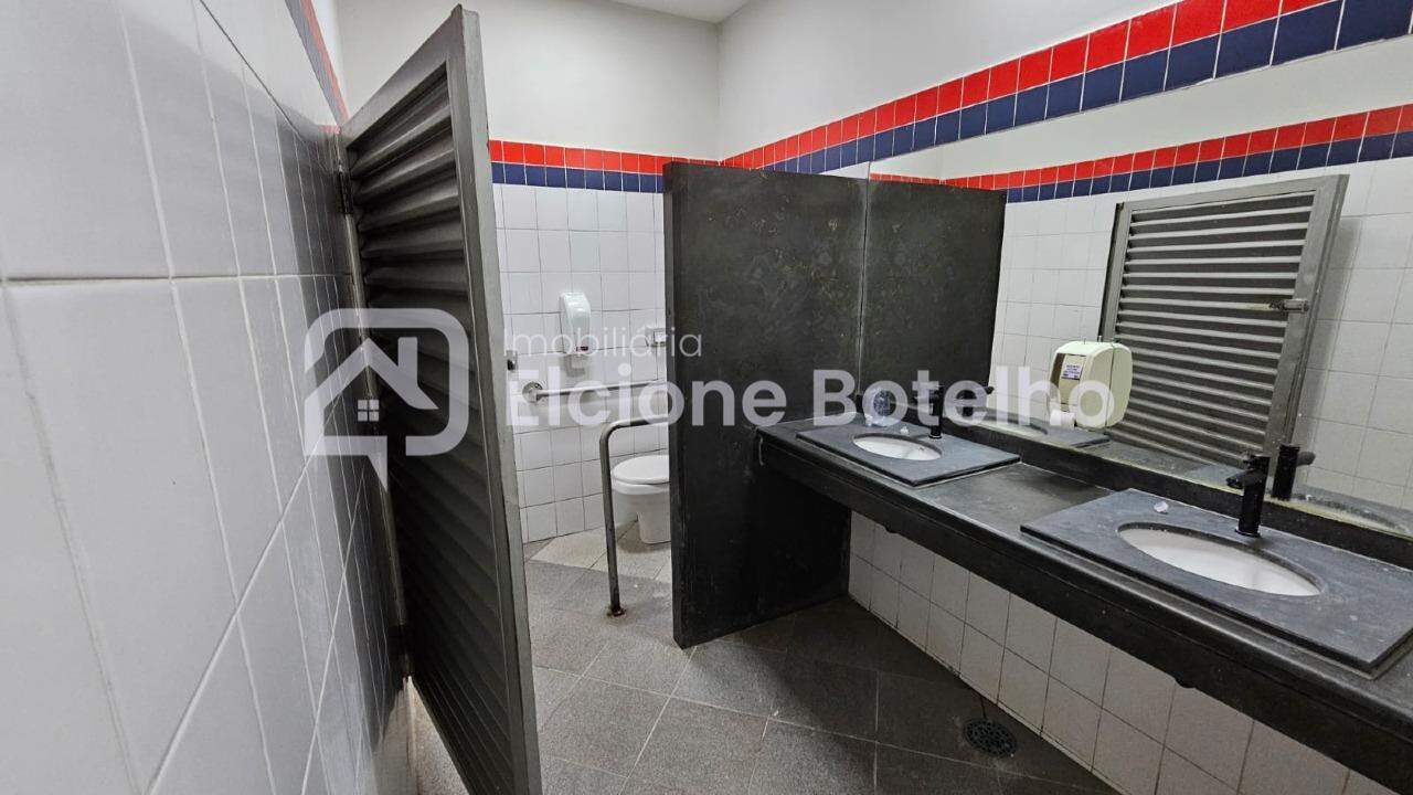 Prédio Comercial para aluguel no Centro: 