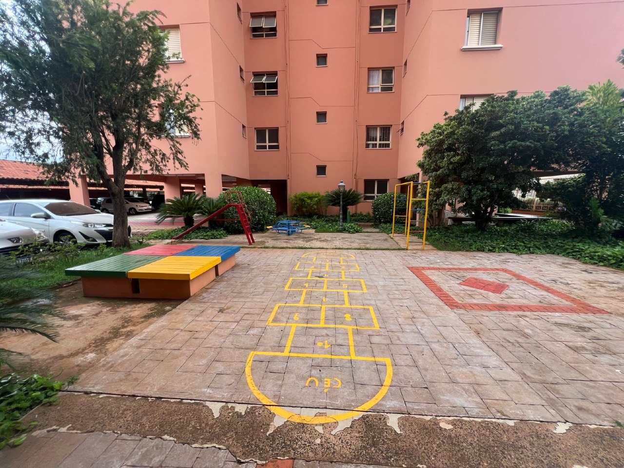 Apartamento para aluguel no MARTINS: 