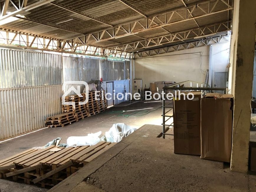 Galpão para aluguel no CHACARAS TUBALINA E QUARTEL: 