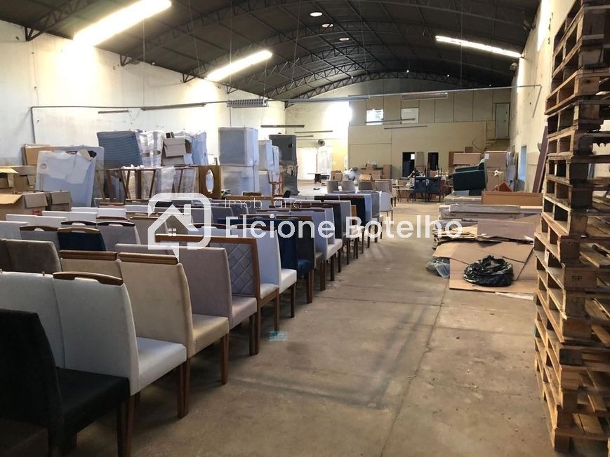 Galpão para aluguel no CHACARAS TUBALINA E QUARTEL: 