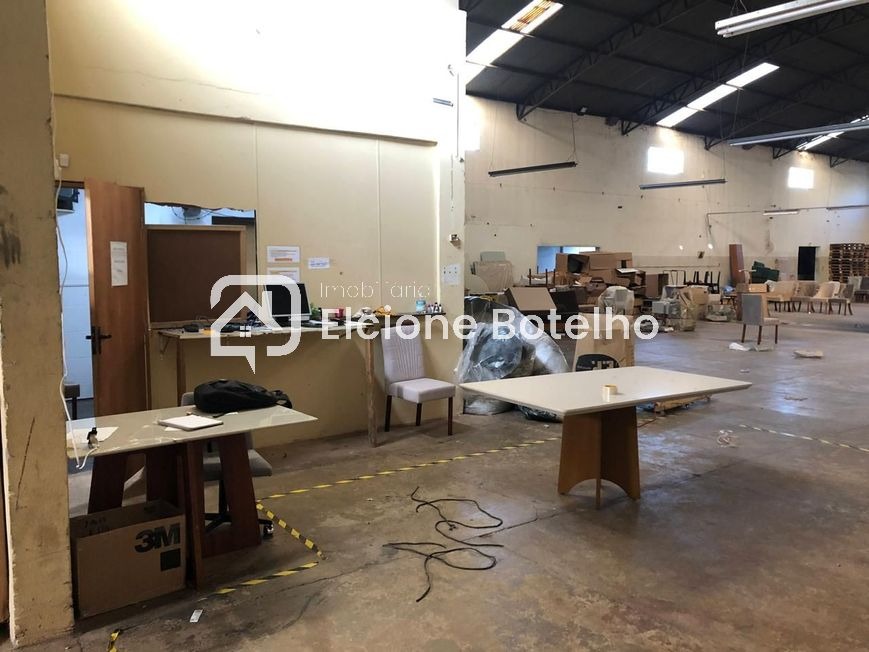 Galpão para aluguel no CHACARAS TUBALINA E QUARTEL: 