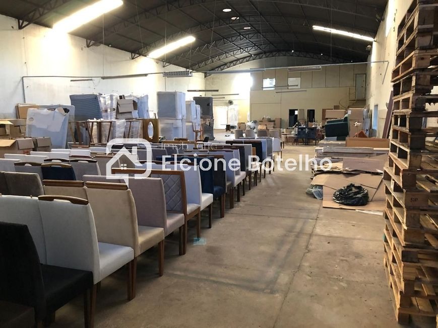 Galpão para aluguel no CHACARAS TUBALINA E QUARTEL: 