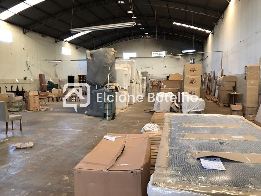 Galpão para aluguel no CHACARAS TUBALINA E QUARTEL: 