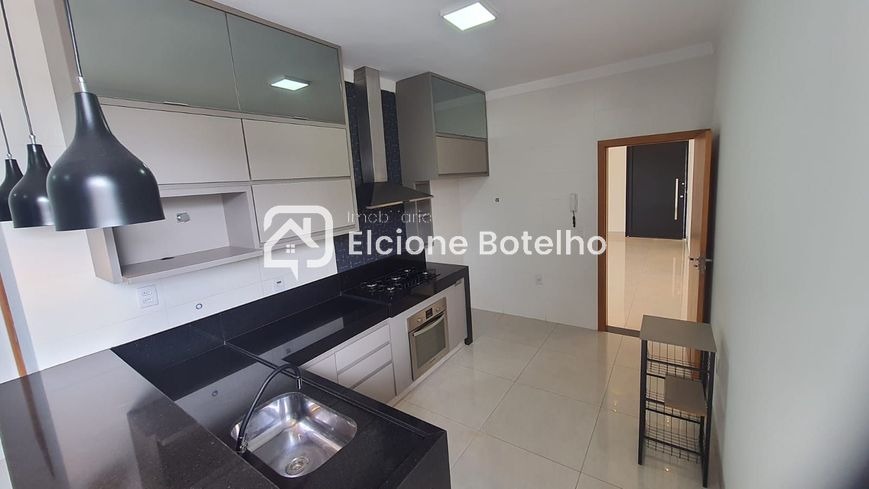 CASA DE CONDOMINIO para aluguel no NOVO MUNDO: 