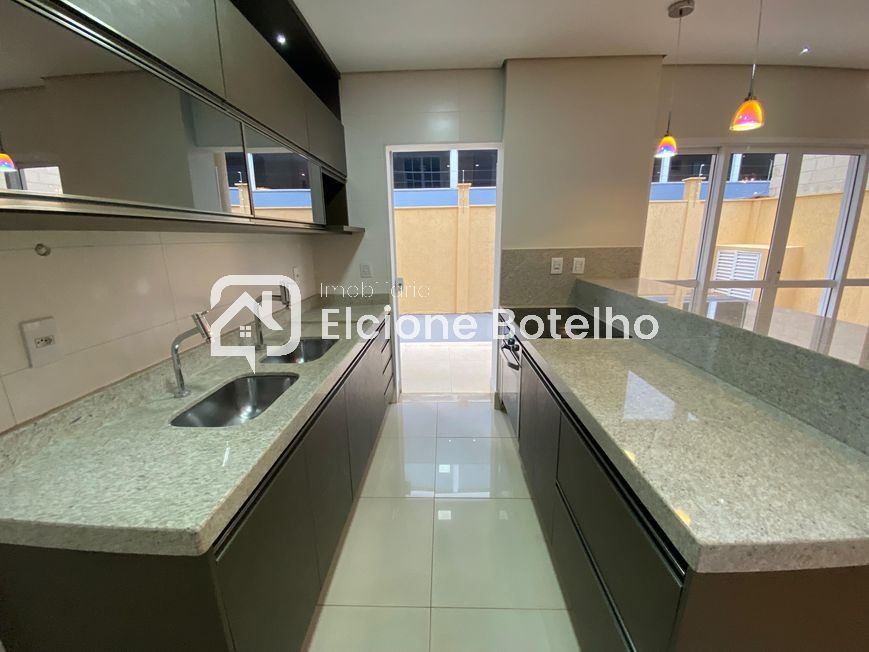 CASA DE CONDOMINIO para aluguel no GRANJA MARILEUSA: 