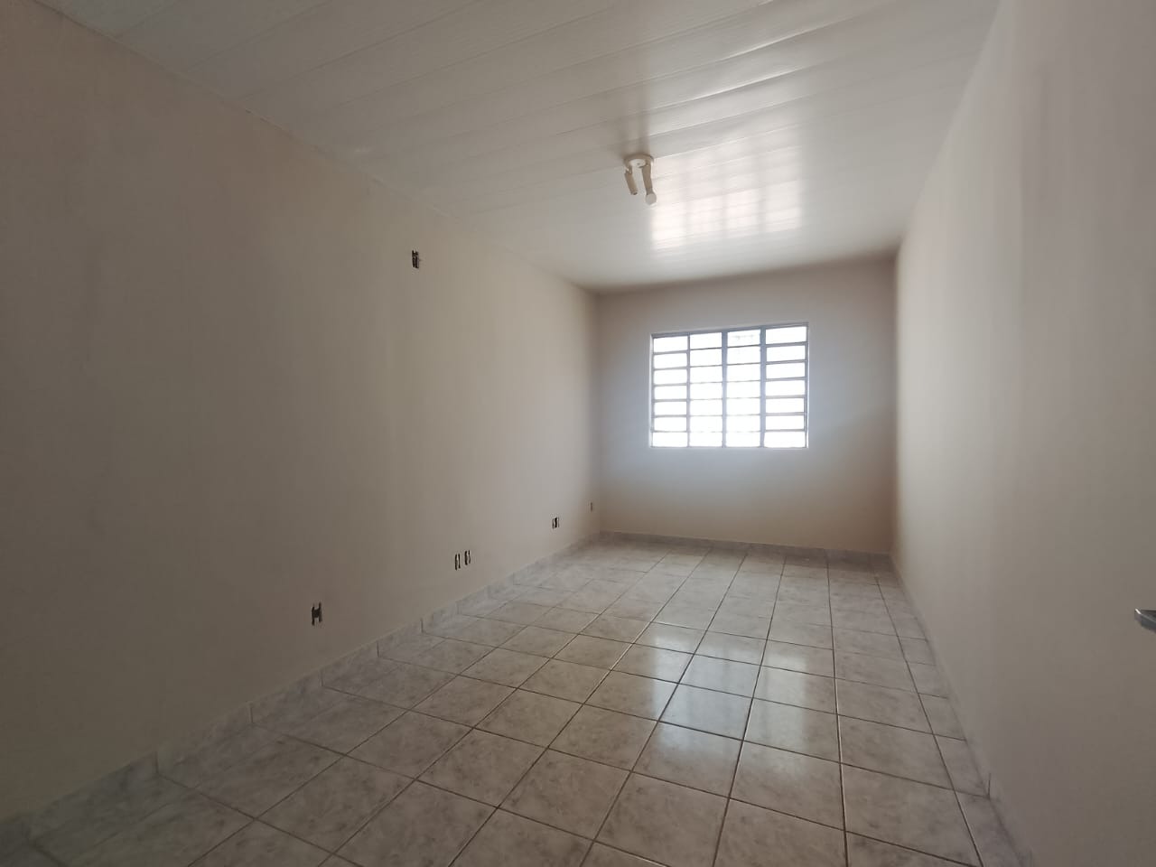 Casa para aluguel no SARAIVA: 