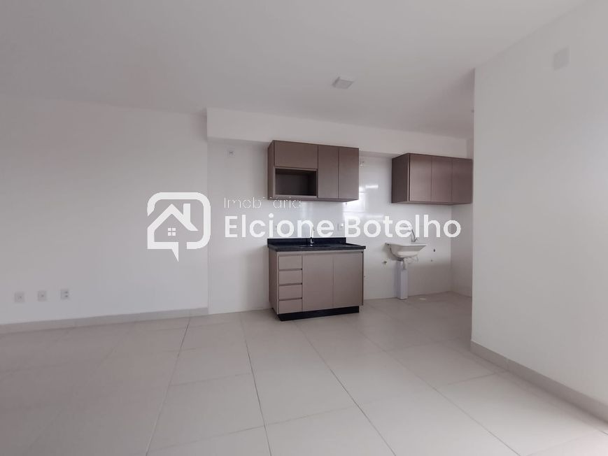 Apartamento para aluguel no SEGISMUNDO PEREIRA: 