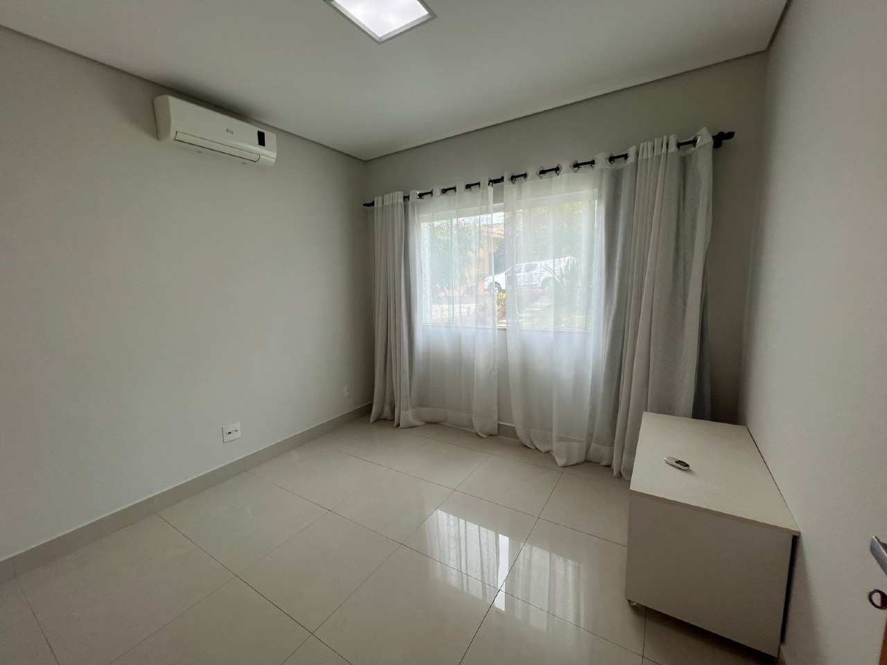 CASA DE CONDOMINIO para aluguel no NOVA UBERLANDIA: 