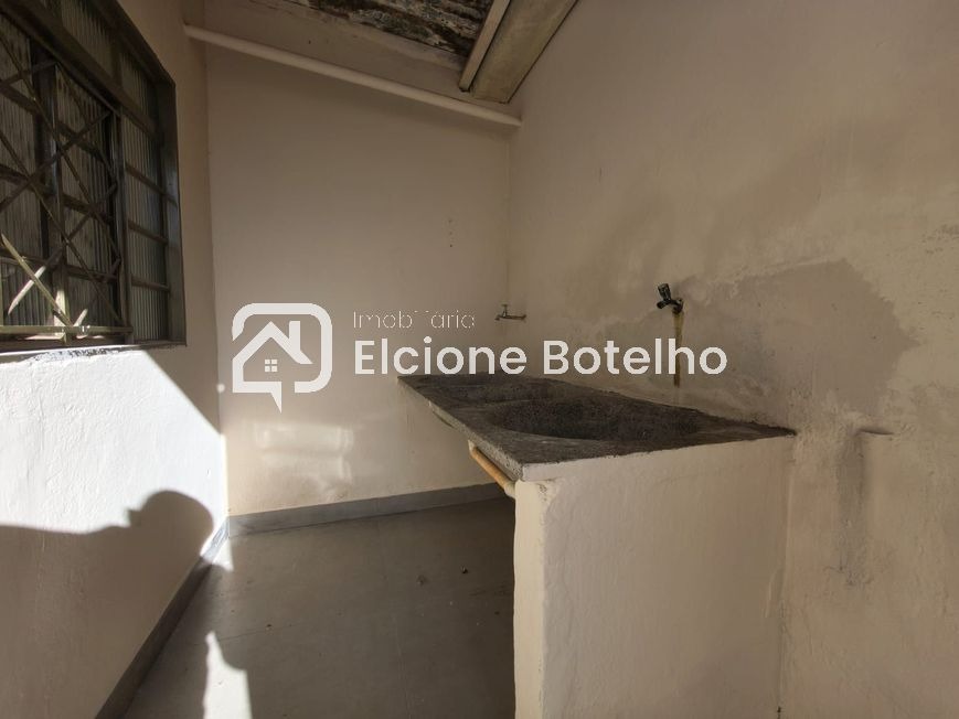 Casa para aluguel no SEGISMUNDO PEREIRA: 