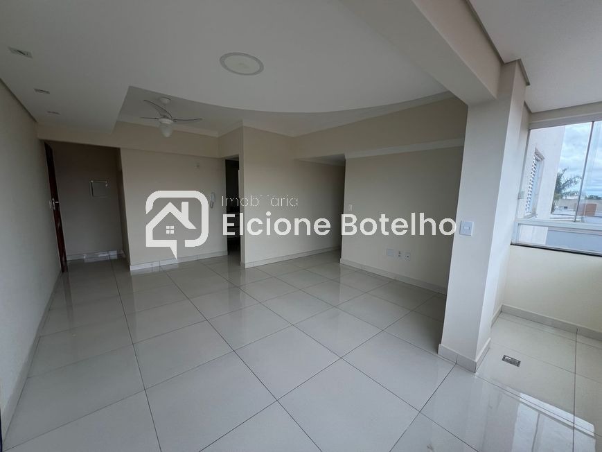 Apartamento para aluguel no ALTO UMUARAMA: 