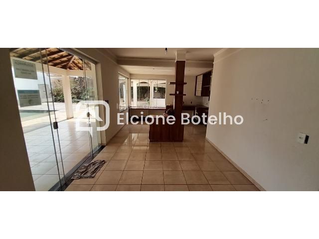 CASA COMERCIAL para aluguel no UMUARAMA: 