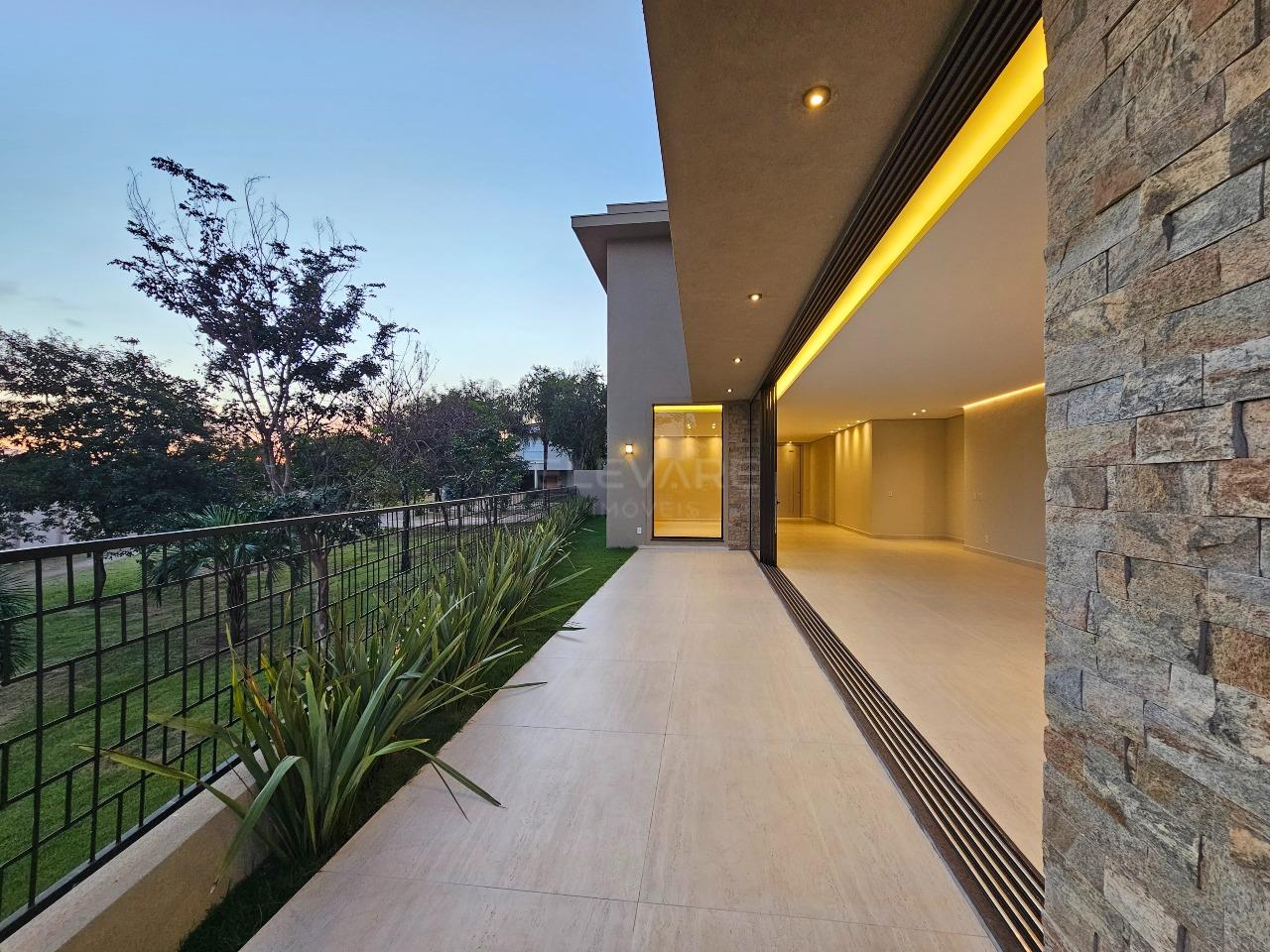 Casa em Condomínio à venda no Reserva Santa Luisa: 