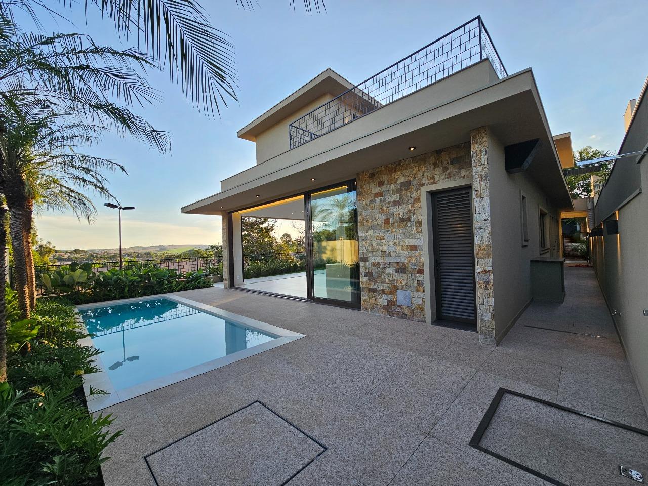 Casa em Condomínio à venda no Reserva Santa Luisa: 
