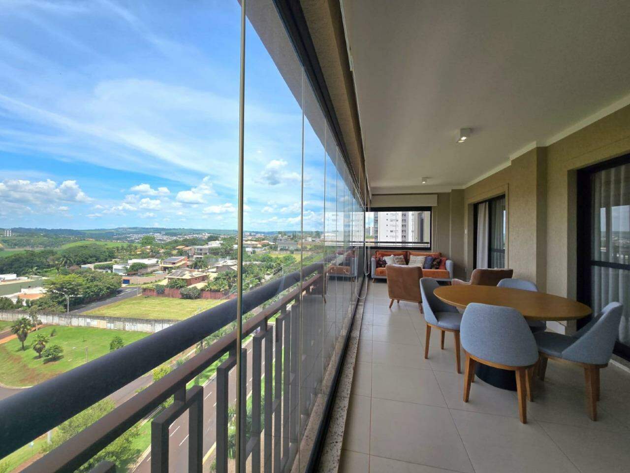 Apartamento à venda no Vila do Golfe: 