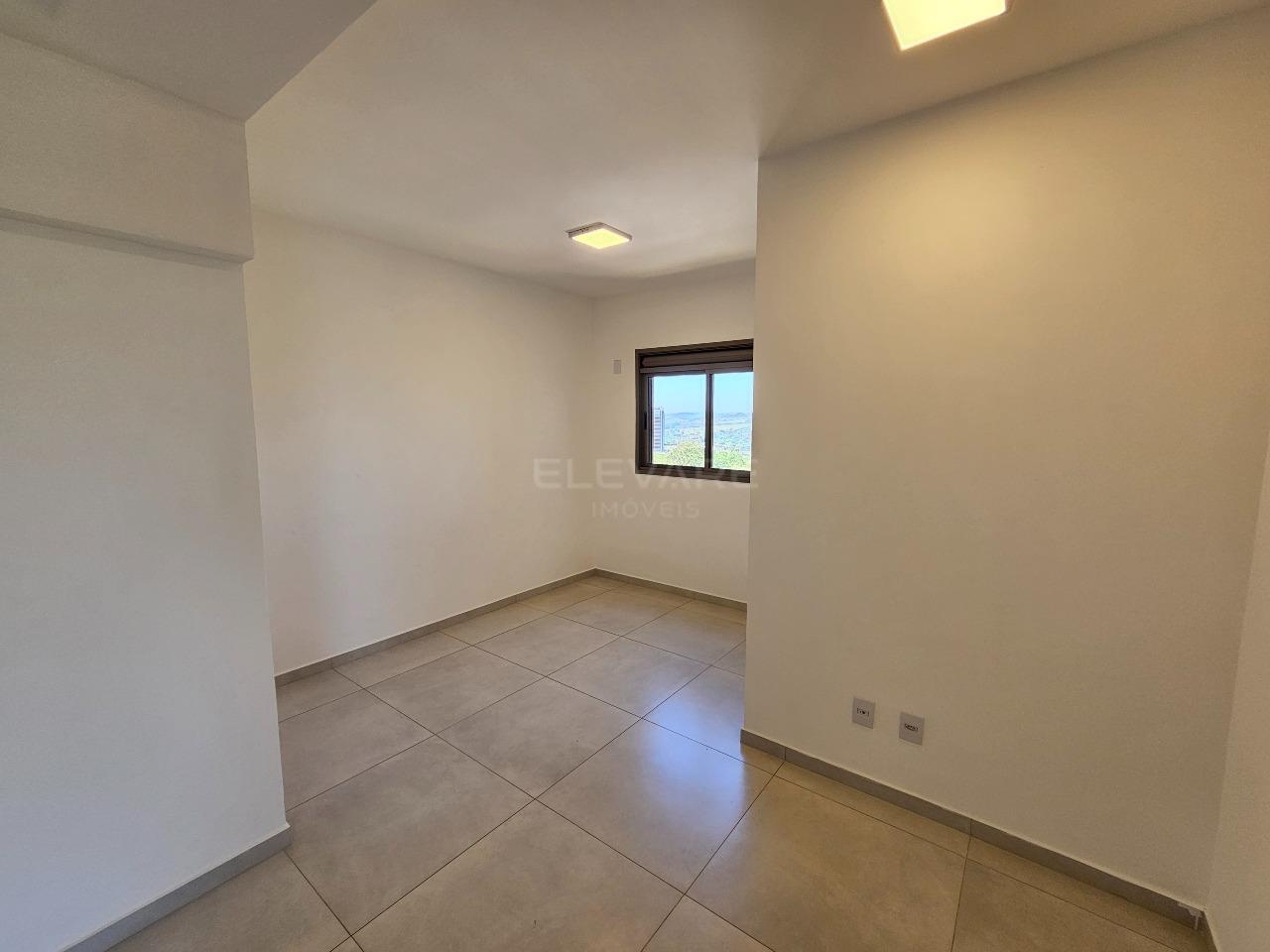 Apartamento para aluguel no Plazas de España: 