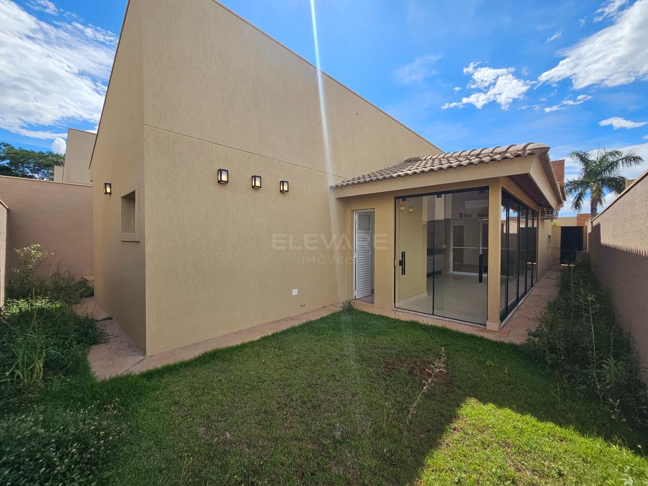 Casa em Condomínio para aluguel no Cravinhos: 