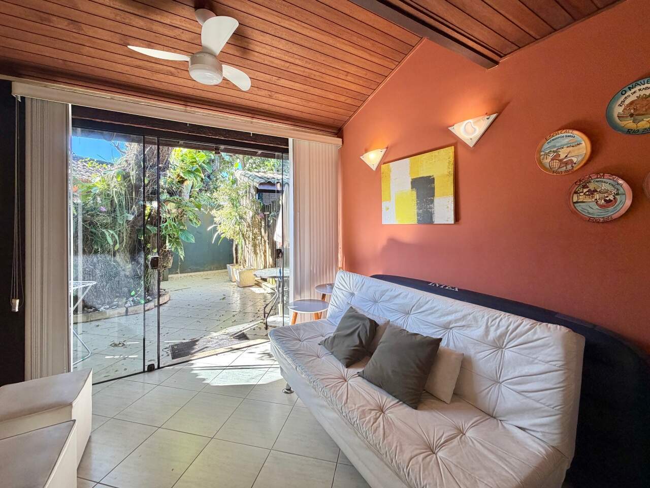 Casa em condomínio, a venda, 1 quartos, 1 vagas, Manguinhos – Armação dos Búzios/RJ