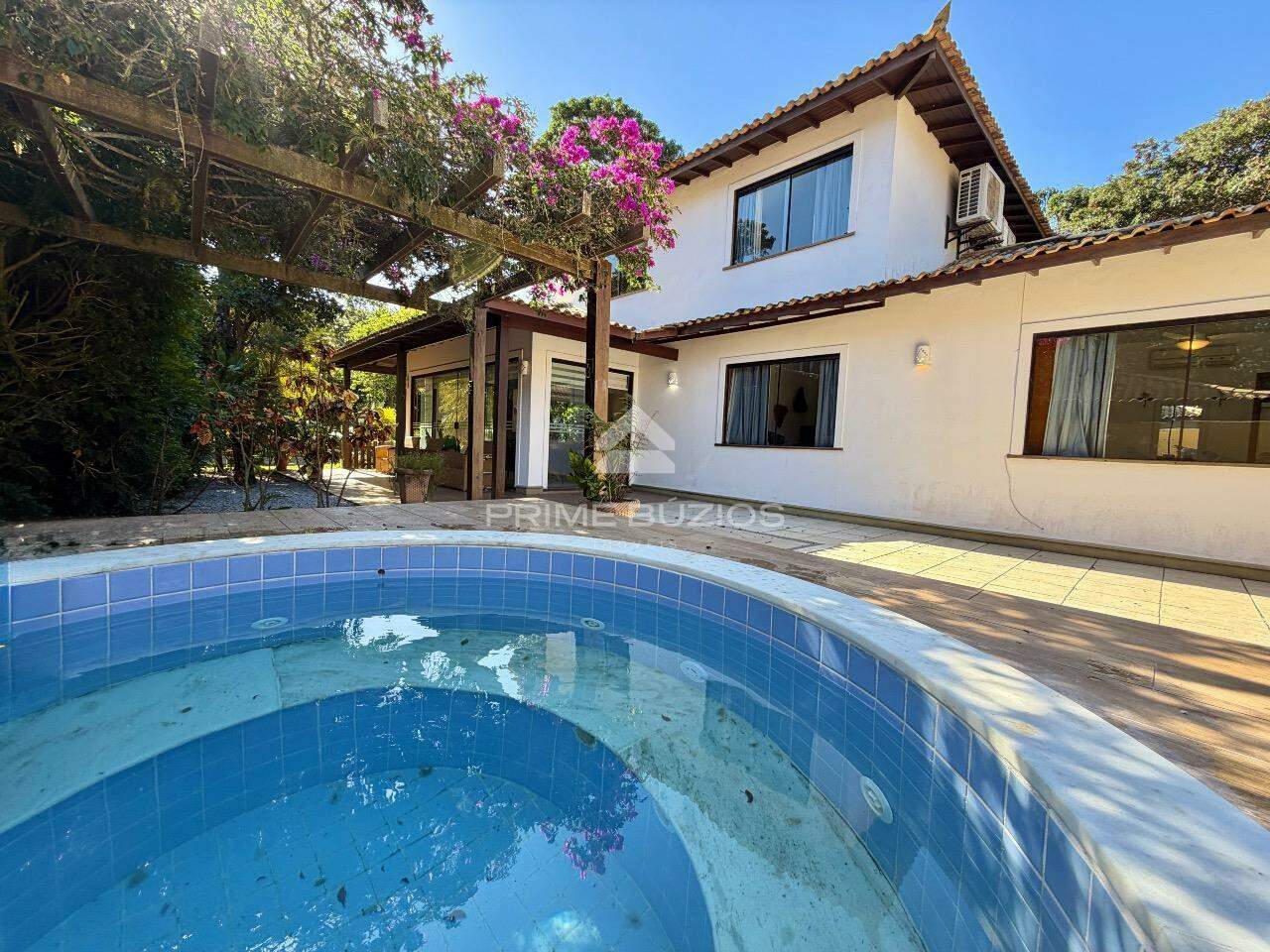 Casa em condomínio, a venda, 4 quartos, 3 suítes, 3 vagas, Manguinhos – Armação dos Búzios/RJ