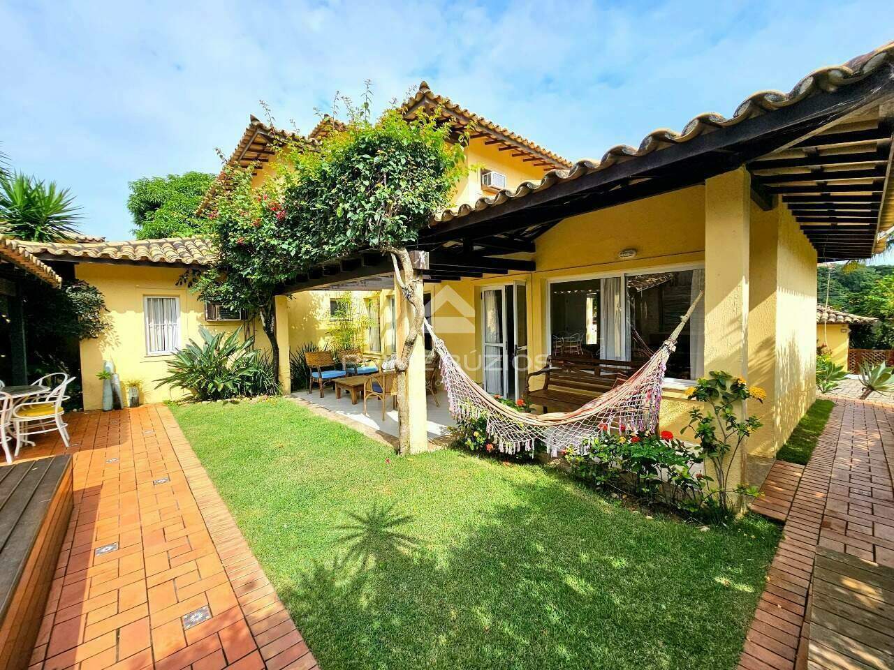 Casa em condomínio, a venda, 4 quartos, 4 suítes, 2 vagas, Ferradura – Armação dos Búzios/RJ