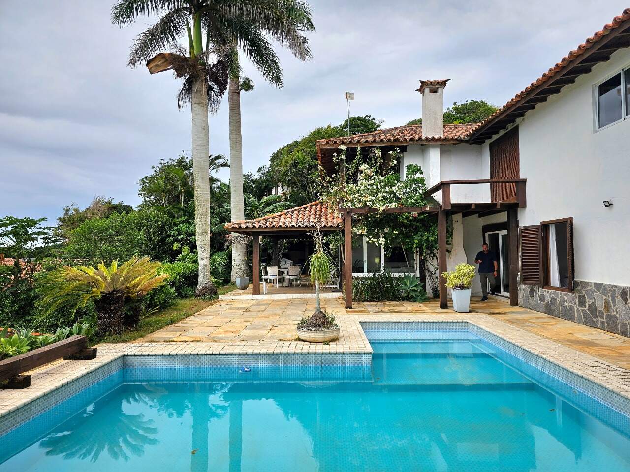 Casa em condomínio, a venda, 4 quartos, 4 suítes, 2 vagas, Ferradura – Armação dos Búzios/RJ