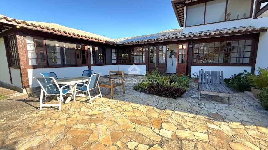 Casa em condomínio, a venda, 5 quartos, 3 suítes, 3 vagas, Manguinhos – Armação dos Búzios/RJ