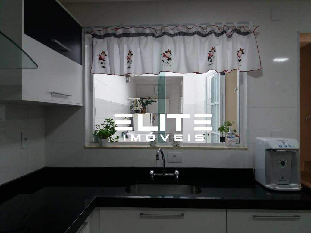 Sobrado à venda no Vila Eldízia: 