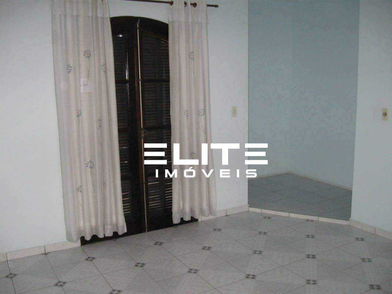 Sobrado à venda no Vila Scarpelli: 