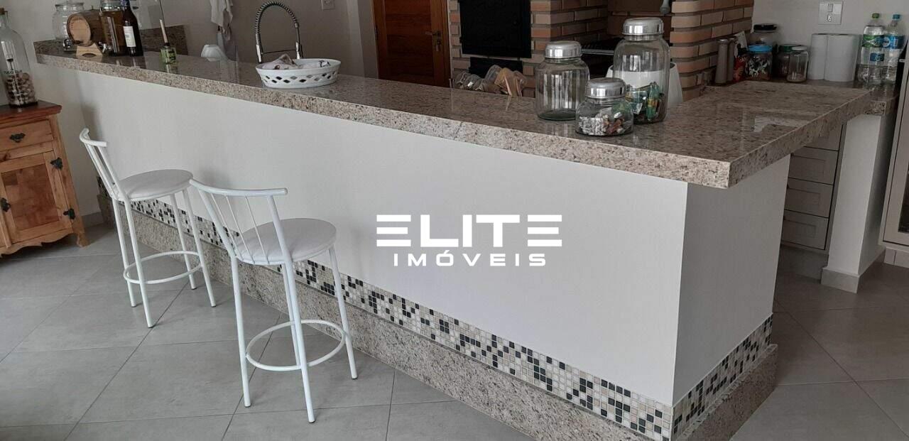 Sobrado à venda no Campestre: 