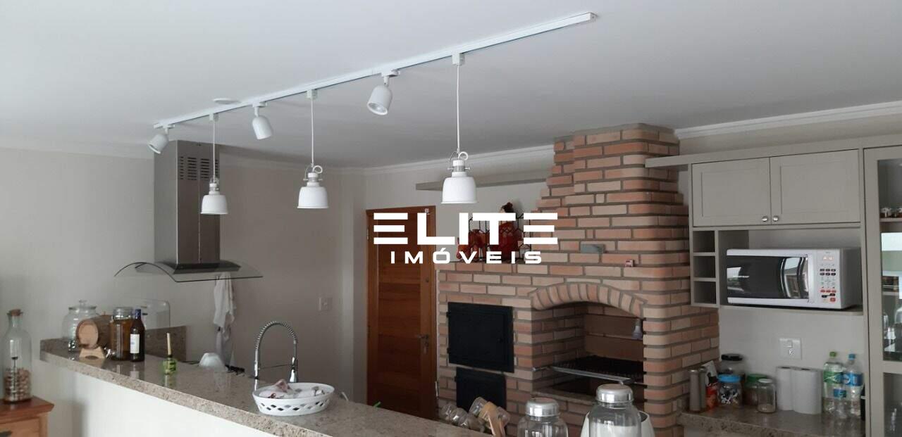 Sobrado à venda no Campestre: 