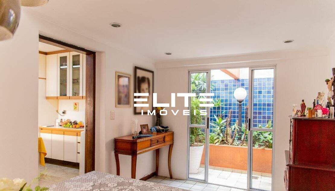 Sobrado à venda no Bairro Jardim: 